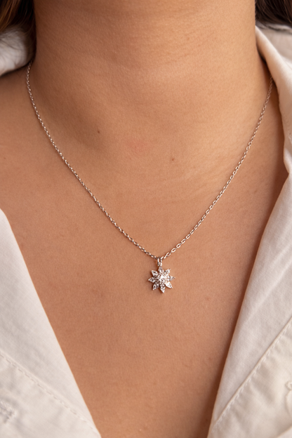 Starlily Necklace